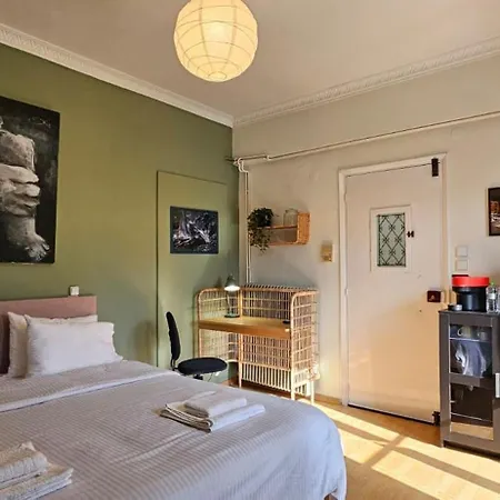 Cosy 1Br Apt With Balcony In Vibrant Exarcheia Athen Exterior foto