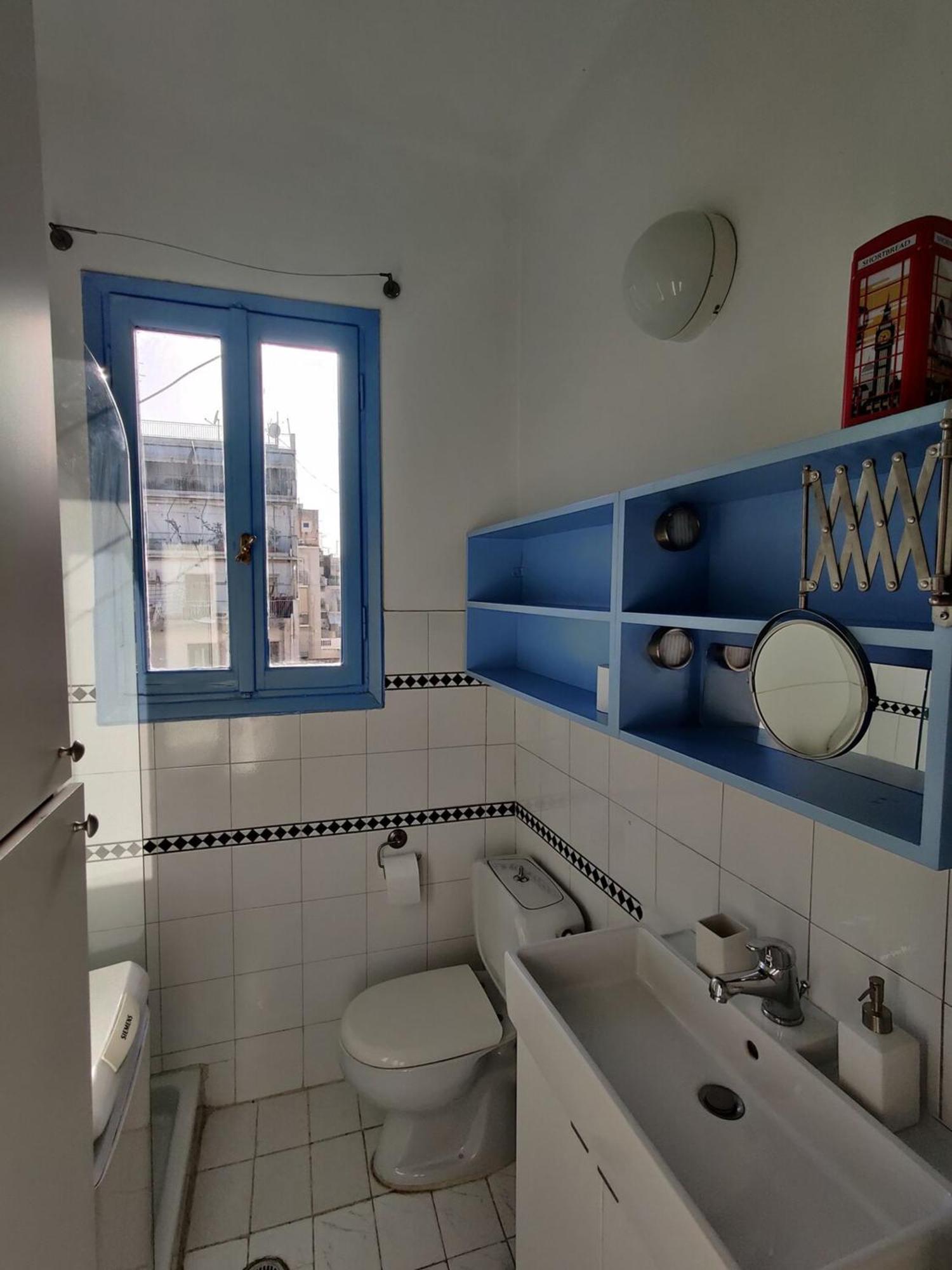 Cosy 1br With Balcony In Vibrant Exarcheia