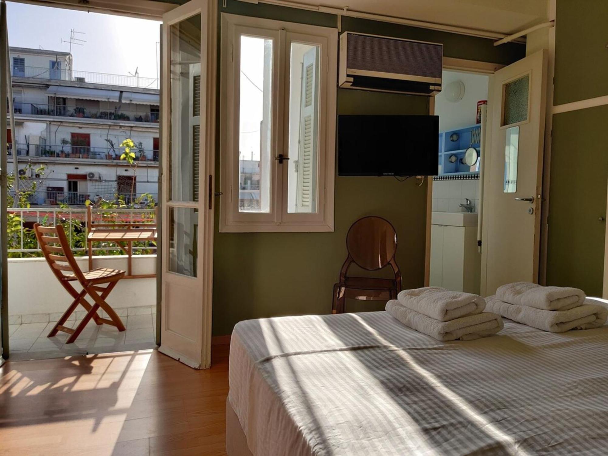 Apartment Cosy 1br With Balcony In Vibrant Exarcheia Athen